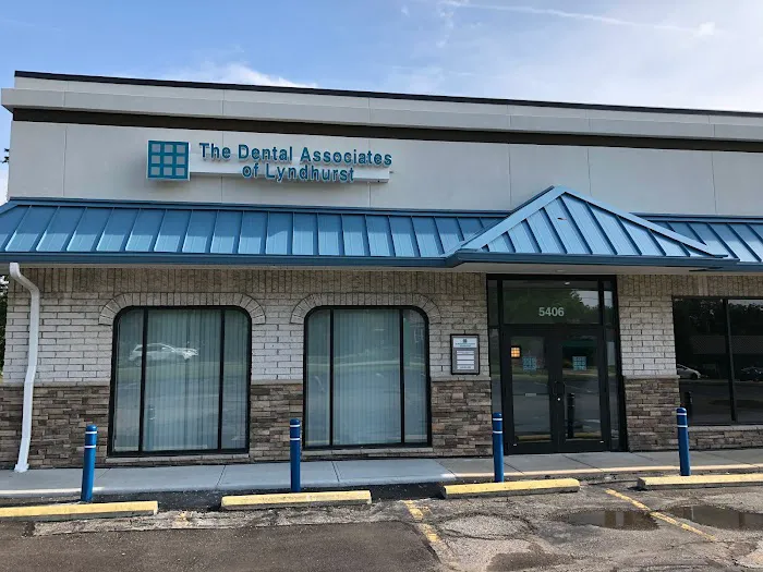 Dental Associates of Lyndhurst Picture 1
