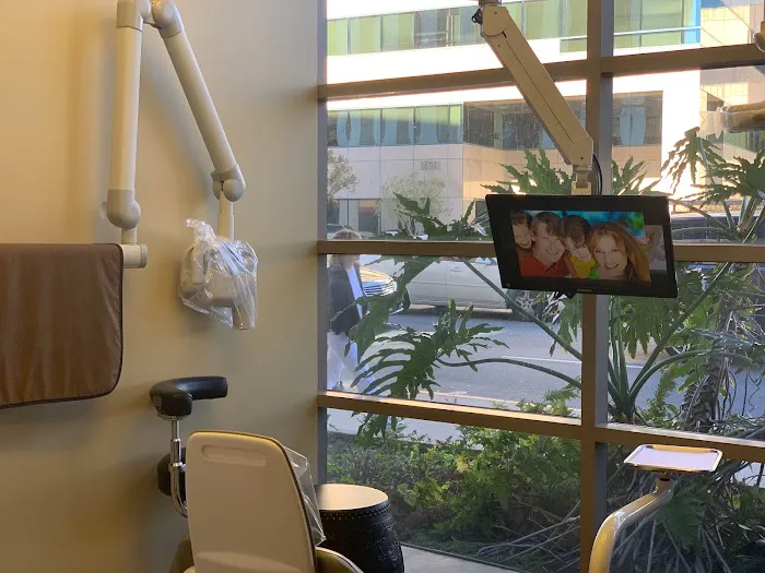 Signature Smiles of Encino Picture 8