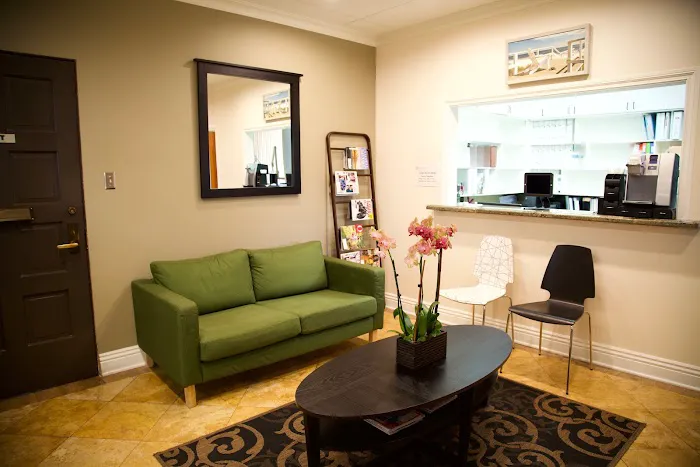 Tarzana Dental Care Picture 2