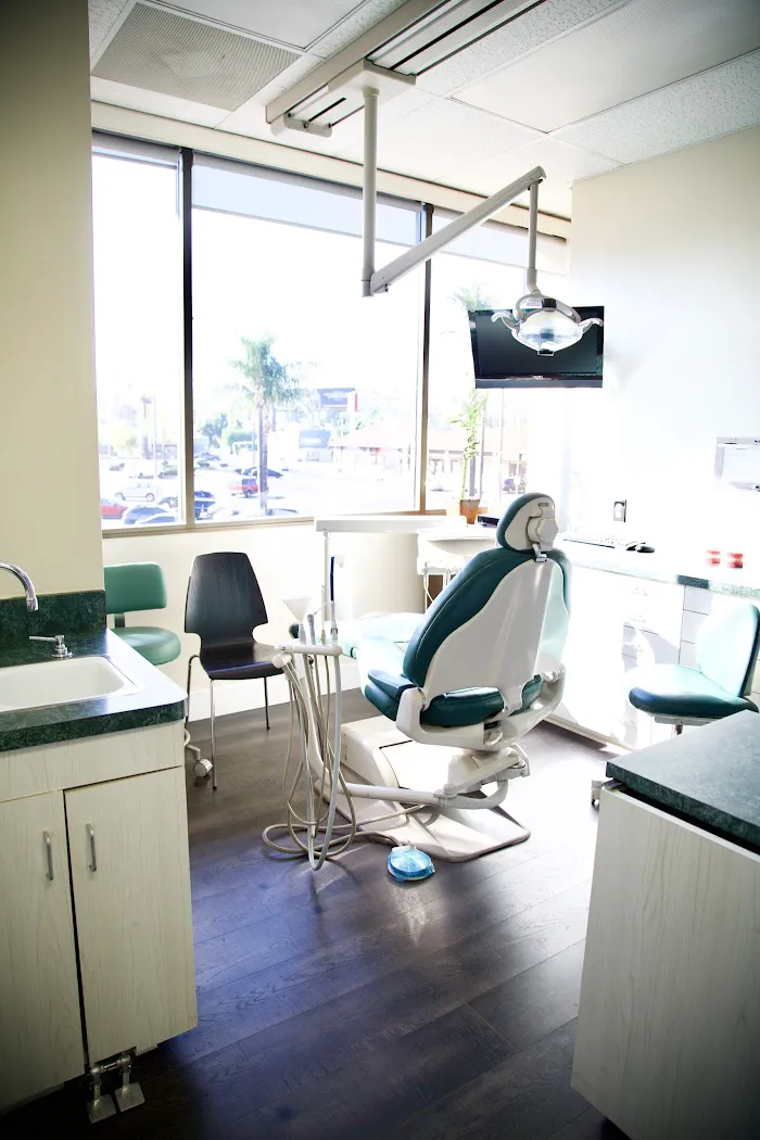 Tarzana Dental Care Picture 8