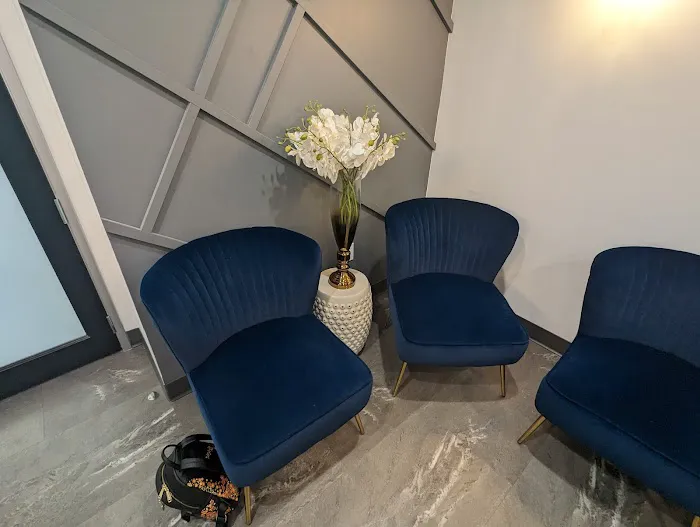 Encino Dental Studio - | Dentist Encino | Emergency & Cosmetic Dentist - Dental Implants Picture 3