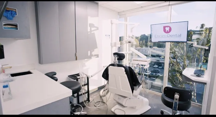 Encino Dental Studio - | Dentist Encino | Emergency & Cosmetic Dentist - Dental Implants Picture 6