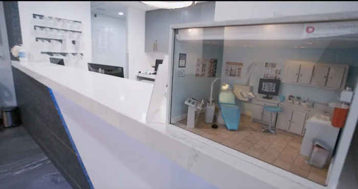 Encino Dental Studio - | Dentist Encino | Emergency & Cosmetic Dentist - Dental Implants Picture 9