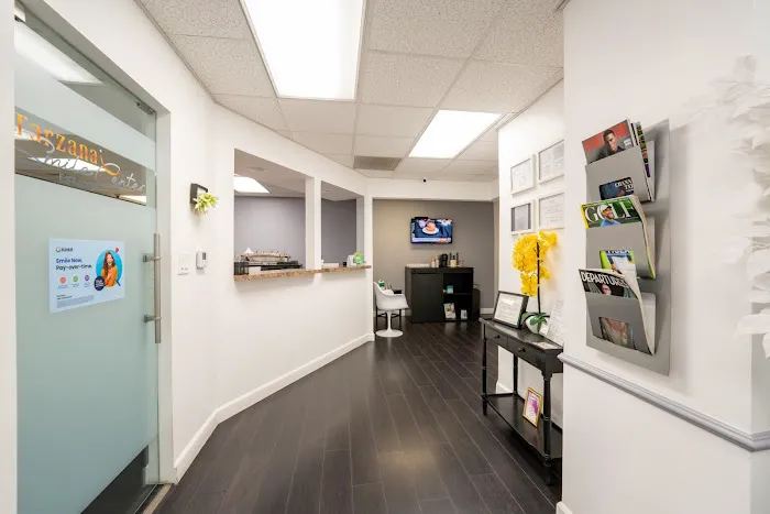 Tarzana Smile Center Picture 9