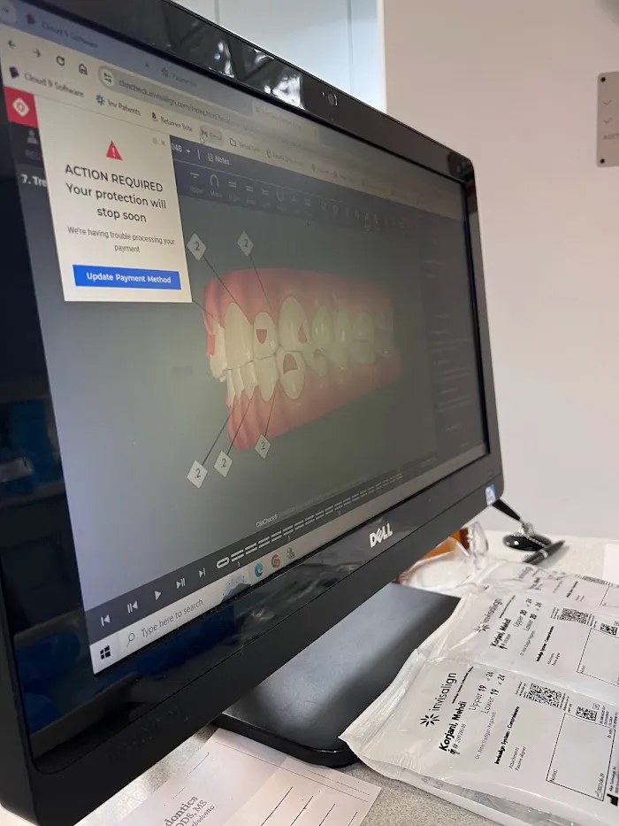 Glendale Orthodontics | Amir Dadgar-Yeganeh DDS, MS Picture 6