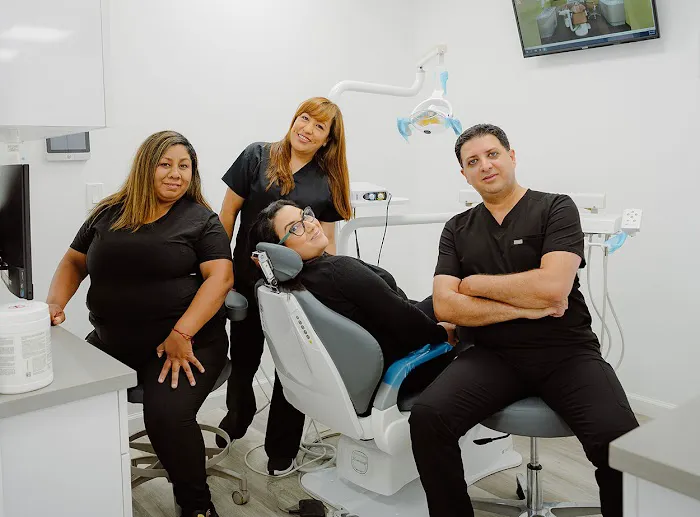 Reza Dental Care Picture 3