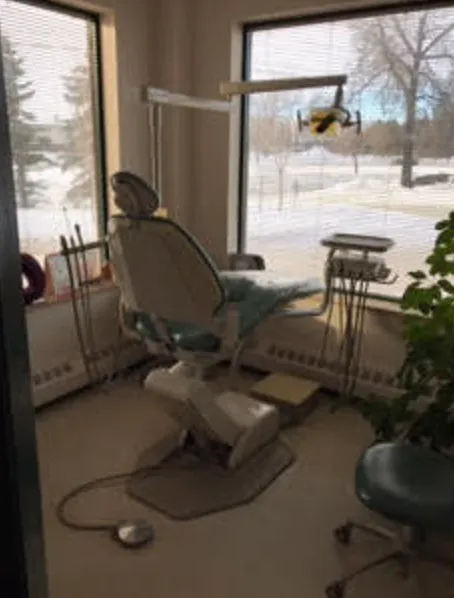 Linden Ridge Dental Centre - Dr. Janet Beckingham DMD Picture 3
