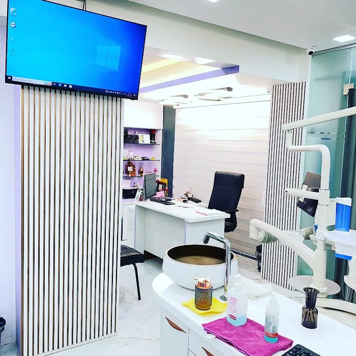 DentaLand Dental Clinic Picture 7