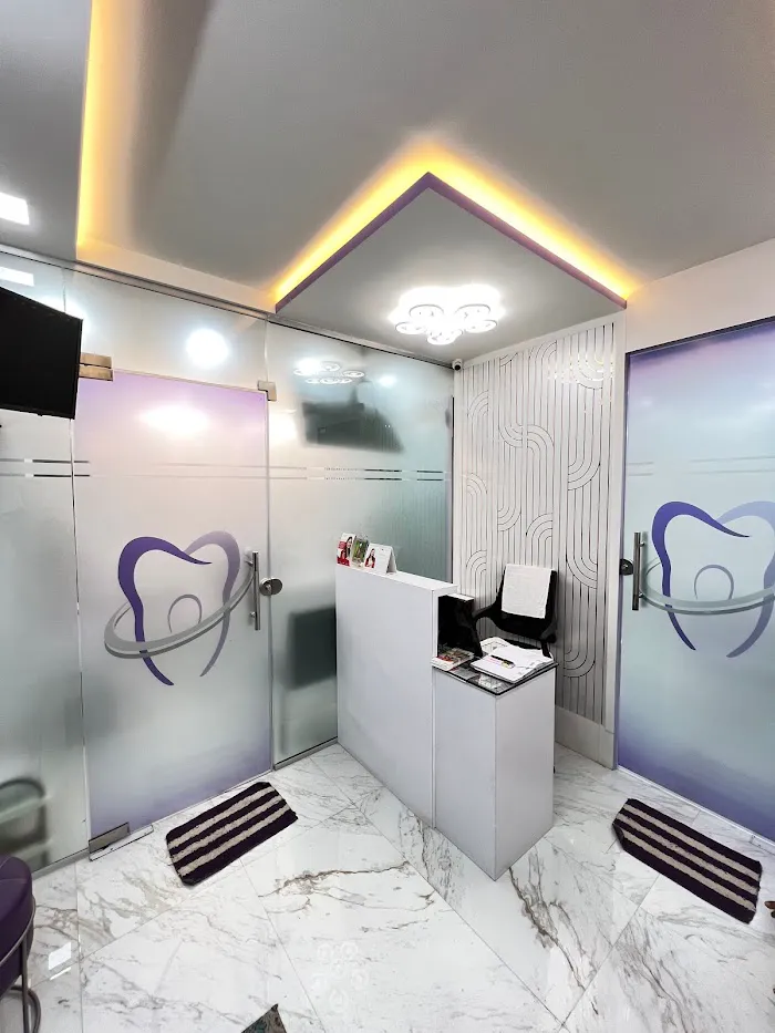 DentaLand Dental Clinic Picture 2