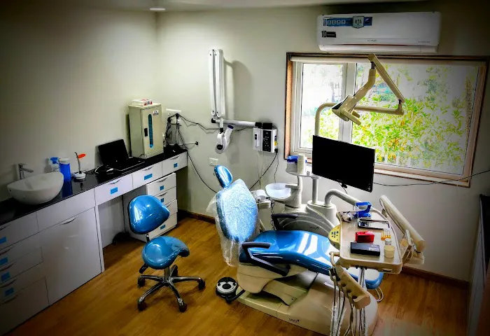 Khelkar’s Dent ‘O’ Spa Dental clinic Picture 1