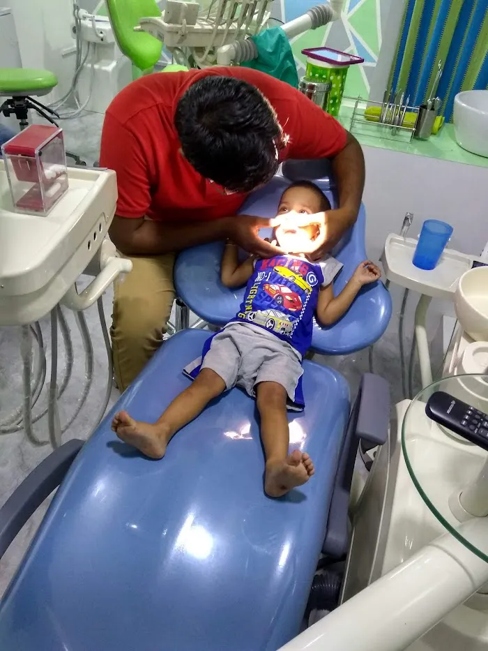 Cure Dent Dental Clinic (Implants /Braces/Invisalign) Picture 6