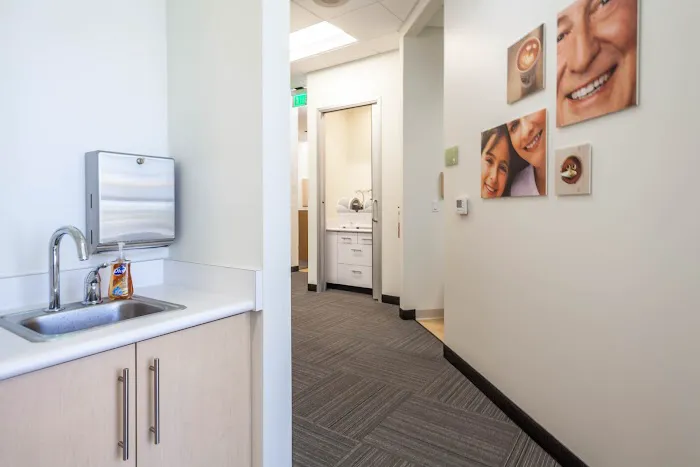 Palm Springs Modern Dentistry Picture 4