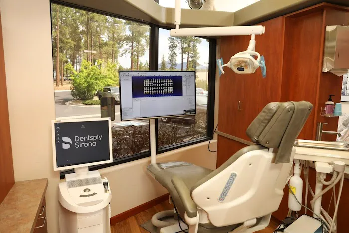 Woodlands Village Dentistry Picture 5