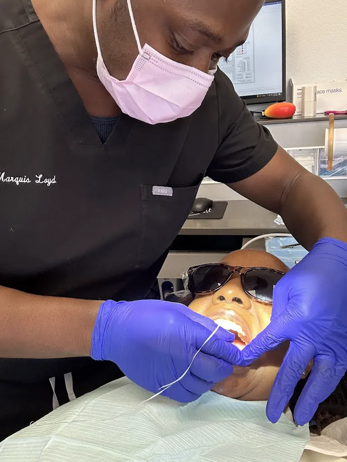 Resilient Dental Lounge Picture 8