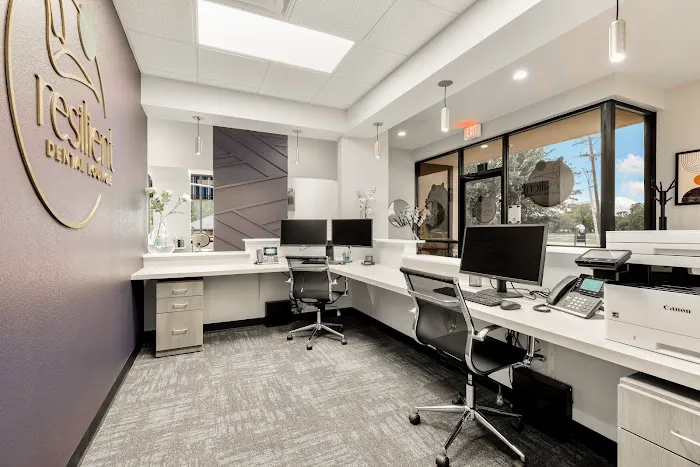 Resilient Dental Lounge Picture 3