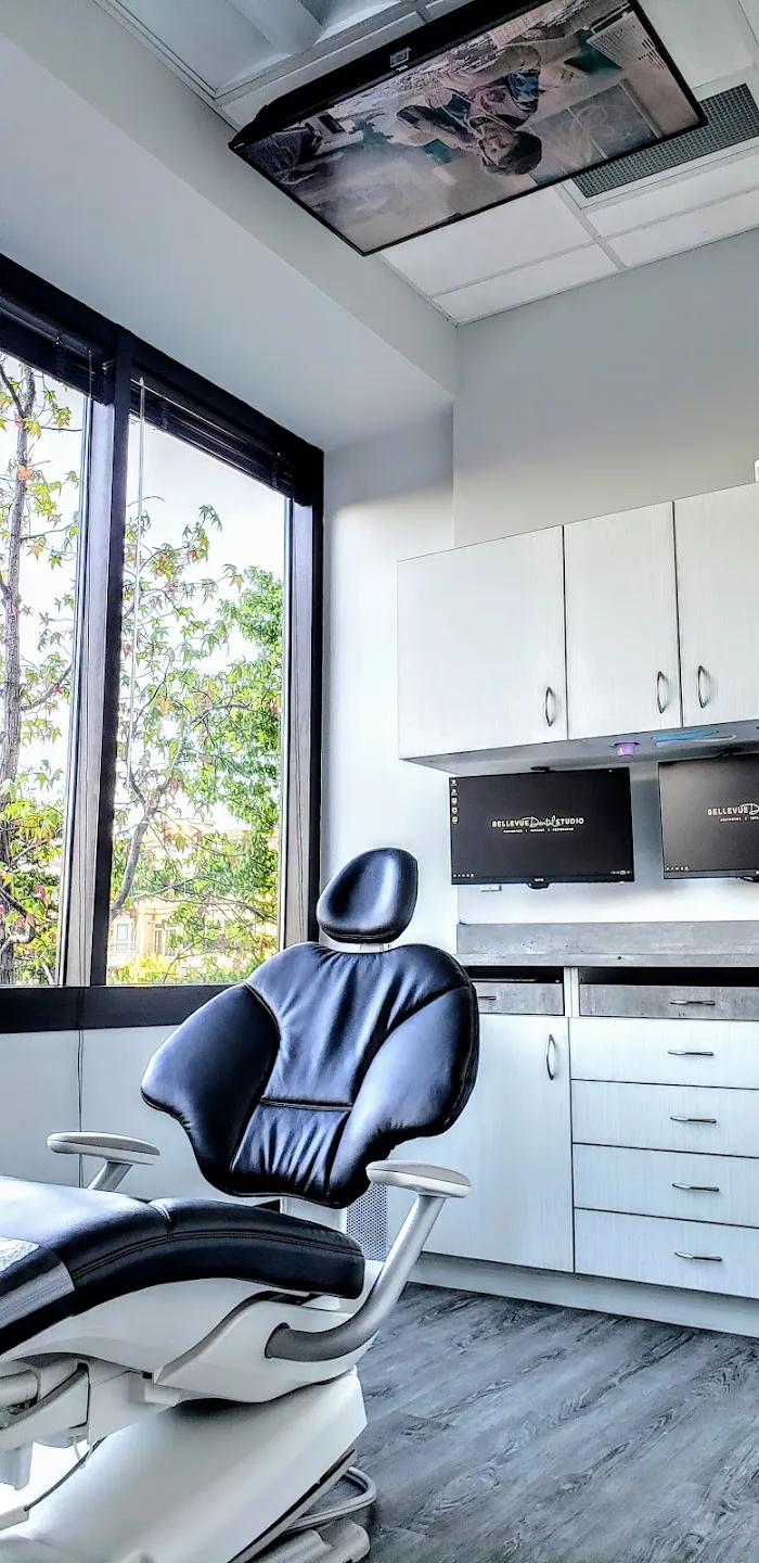 Bellevue Dental Studio Picture 4