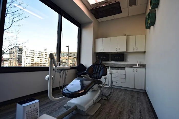 Bellevue Dental Studio Picture 3