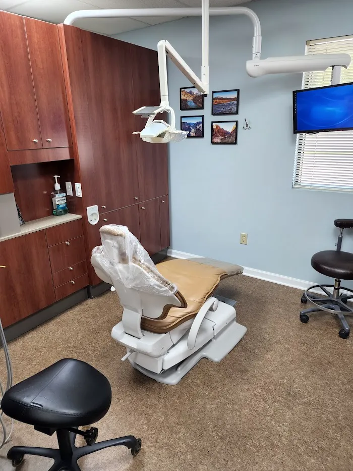 Greenwood Dental Care: Nick Daily DMD; William Johnson DDS Picture 4