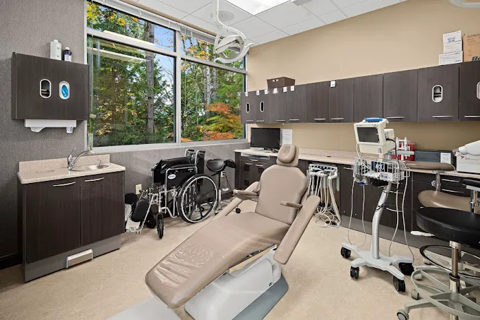 Bellevue Premier Dental Picture 1