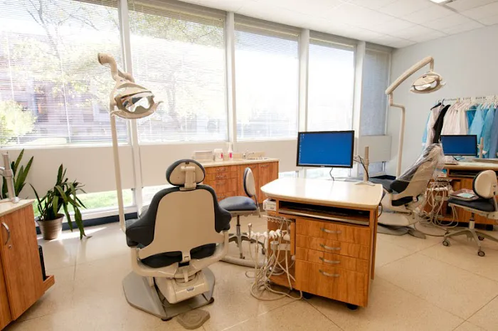 University of Illinois Chicago College of Dentistry Picture 1