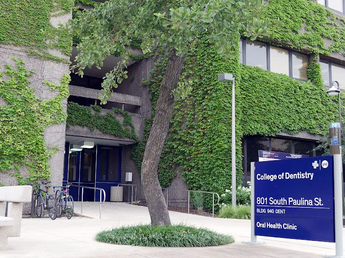 University of Illinois Chicago College of Dentistry Picture 8