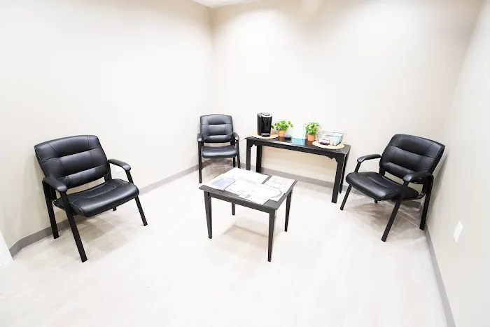 Town and Country Cosmetic Dentistry & Implant Center Picture 6