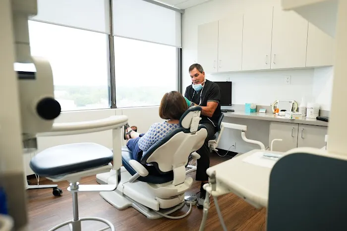 Smile On Dental Studio Picture 10