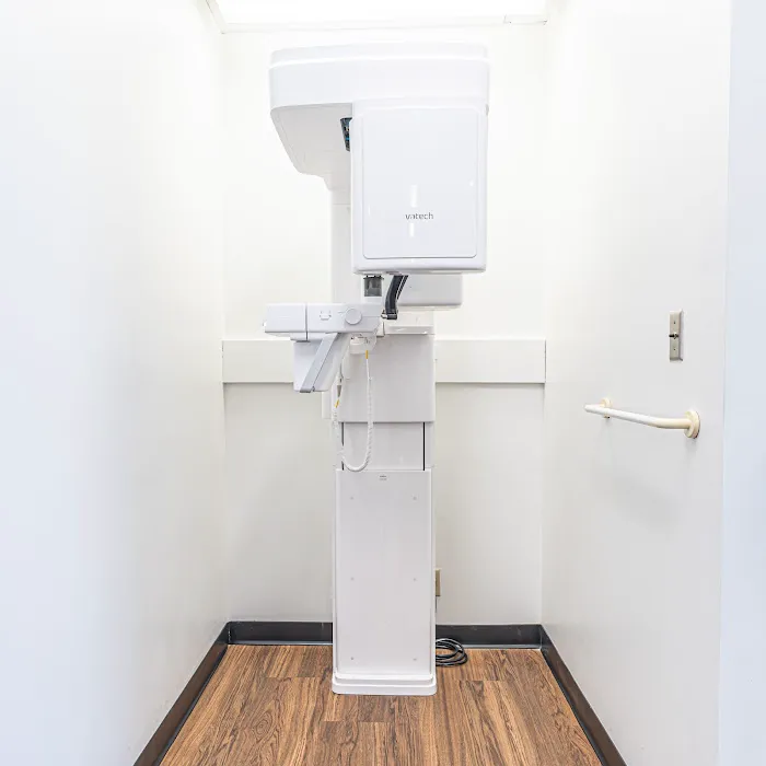 Smile On Dental Studio Picture 8