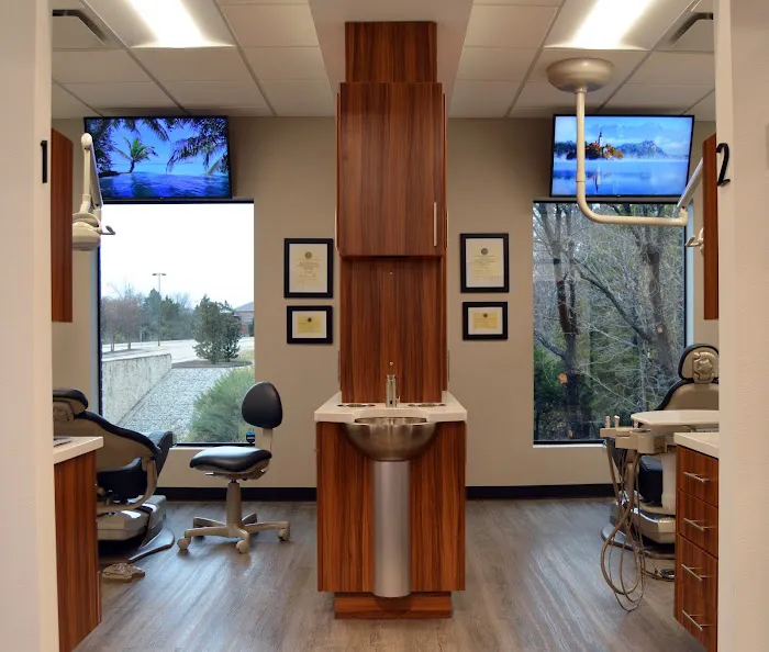 Dentistry By Brand Picture 7