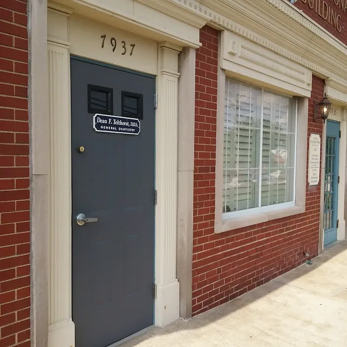 Lake Forest Dental - Telthorst Dean F, DDS, FAGD Picture 3
