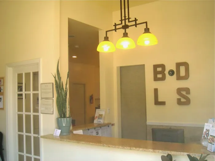Bright Dental of Logan Square Picture 1
