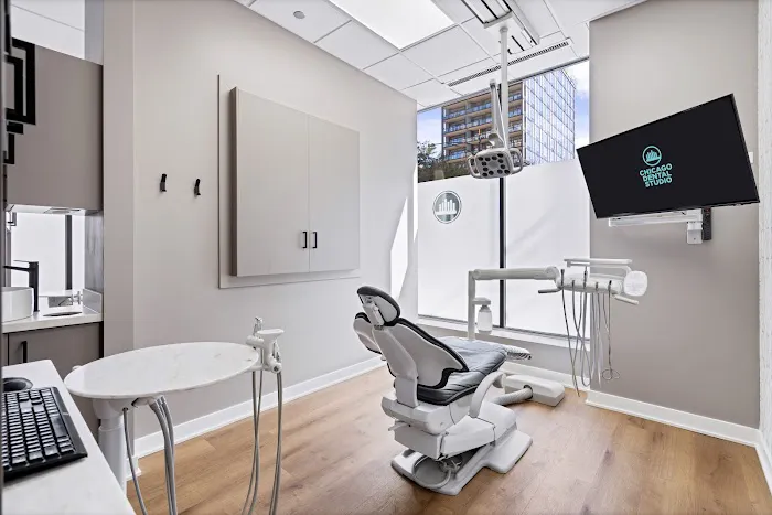 The Chicago Dental Studio, River North Picture 7