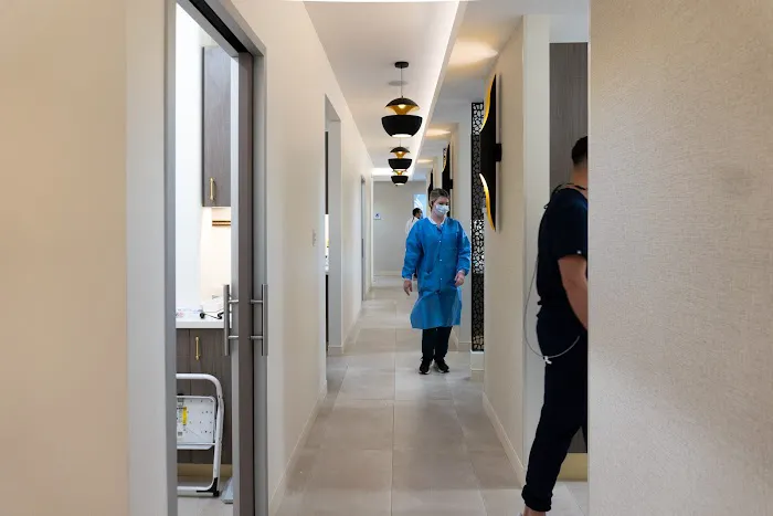 Aesthetic Dental & Specialty Center Picture 2