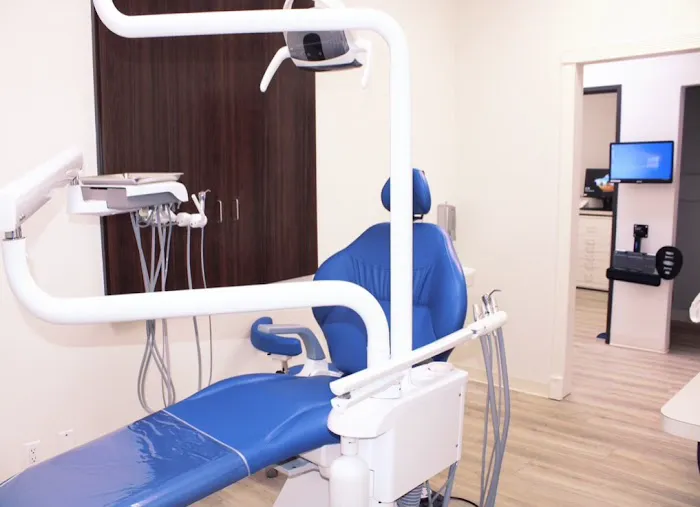 Elegant Dental Center Picture 1