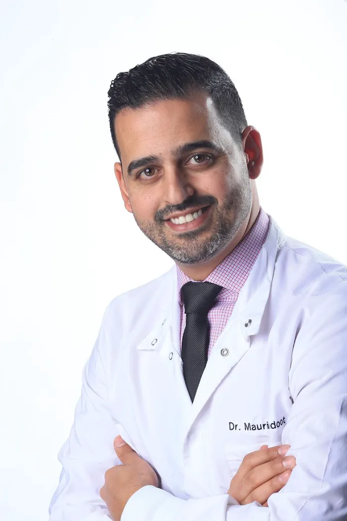 Santa Monica Dental Care Picture 1