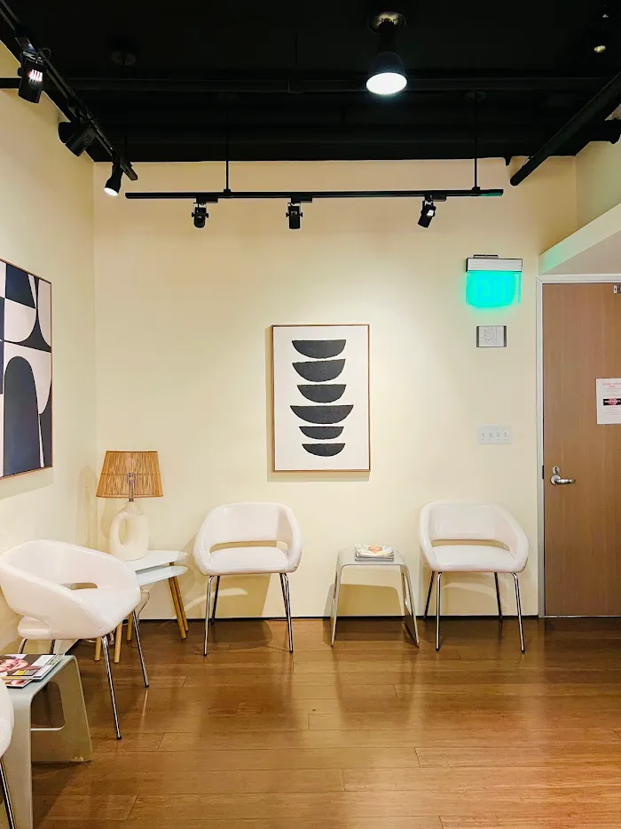 The Dentist Lounge Picture 3