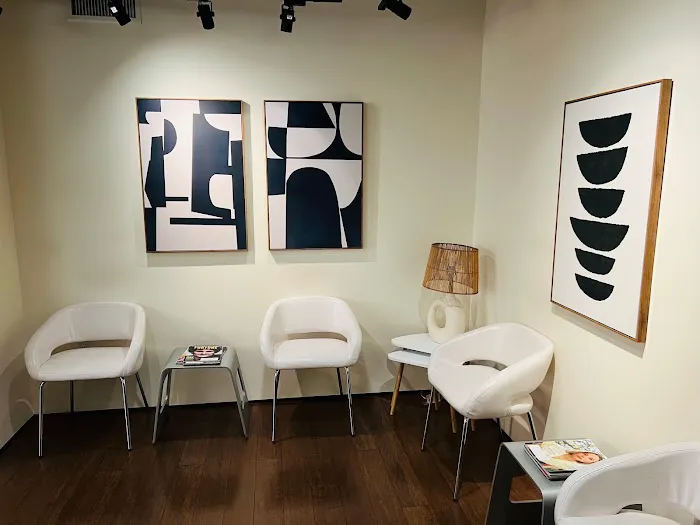 The Dentist Lounge Picture 1