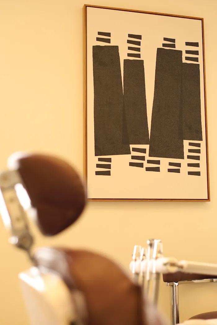 The Dentist Lounge Picture 6