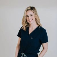 Upper Fort Dental of Downtown Winnipeg ico
