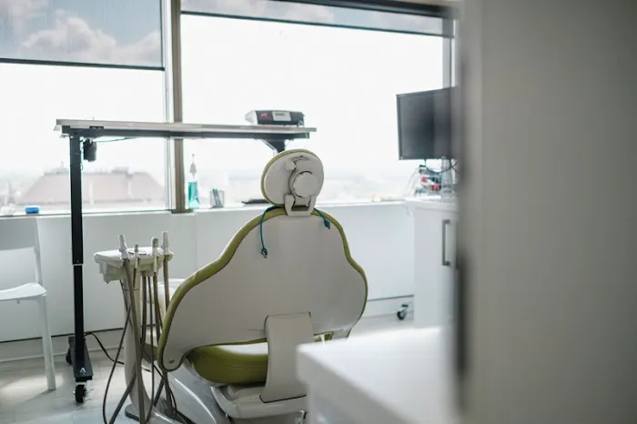 Shine Dental Picture 2