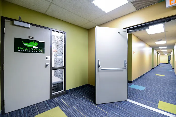 Garden Oaks Dental Centre - Dental Clinic in Winnipeg Picture 8