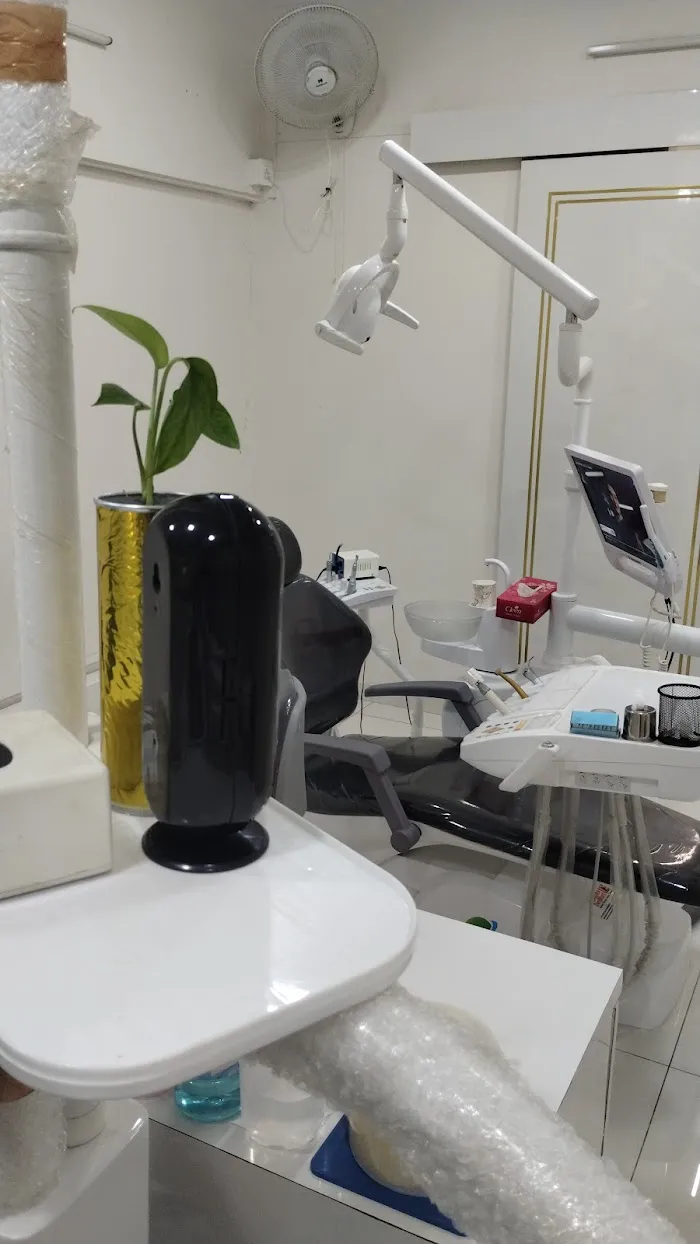 TOOTHBOOTH Dr.Kalyani's Dental Clinic Picture 10
