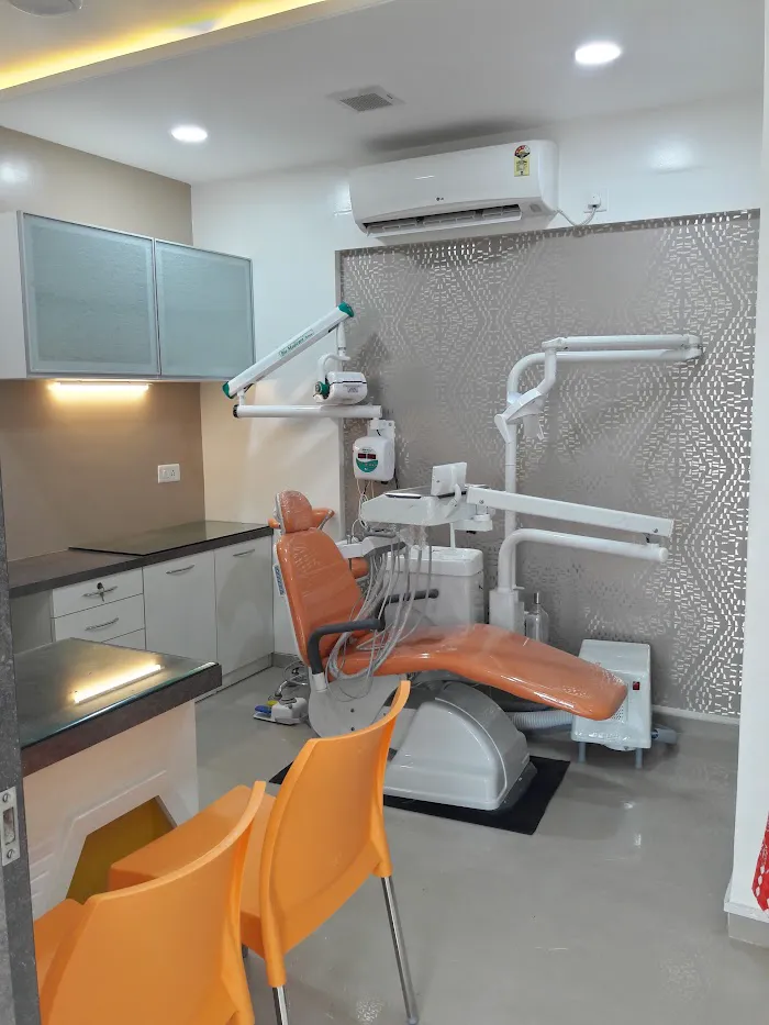Dental Studio Picture 9