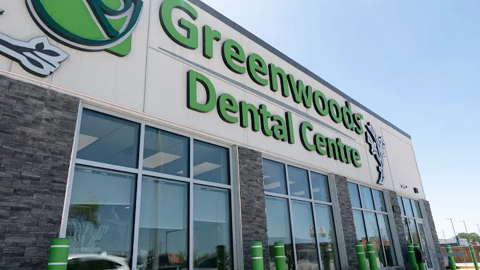 Greenwoods Dental Centre Winnipeg - Regent Ave. Picture 5