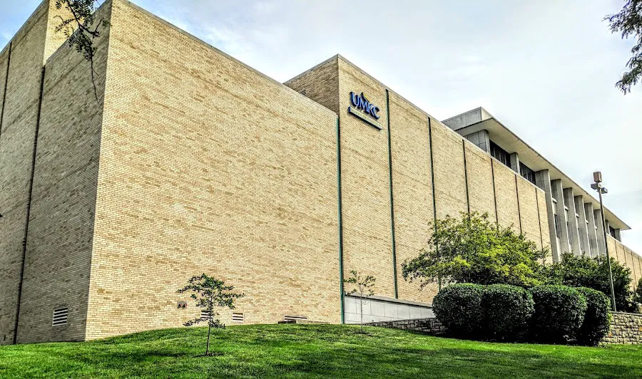 UMKC School of Dentistry Picture 3