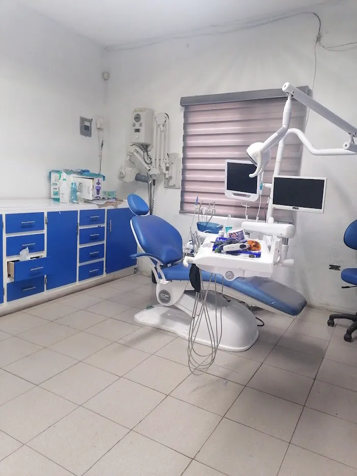 Dentista Dr.Gustavo Picture 2