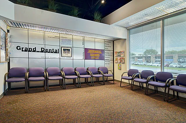 Grand Dental - Franklin Park Picture 4