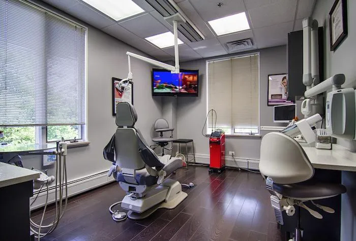 Hinsdale Dentistry Picture 1