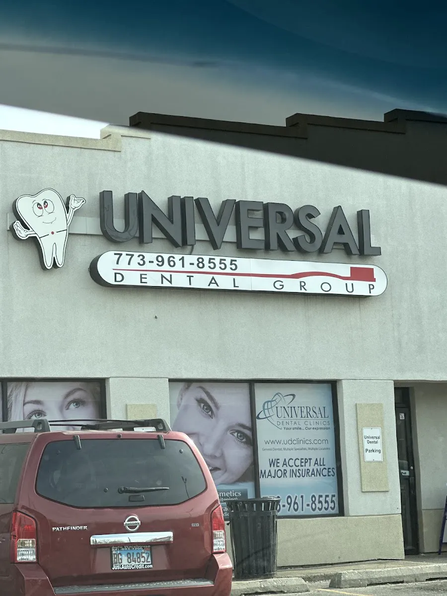 Universal Dental of Albany Park Picture 5