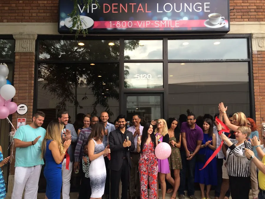 VIP Dental Lounge - Dentist Portage Park Picture 5